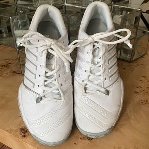 KSwiss white low top tennis shoes. Size US women’s 8. Brand new.